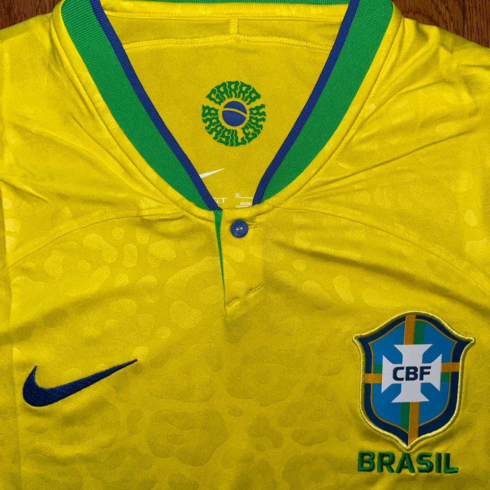 Brazil 2022 WC Nike Home Jersey Size XL NEW - Picture 3 of 3